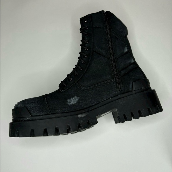 Balenciaga Striker Boots - Picture 4 of 11